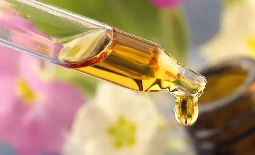 采用新鴻順基礎油制作的潤滑油究竟好在哪里？